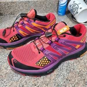 Women's Salomon Running Shoes